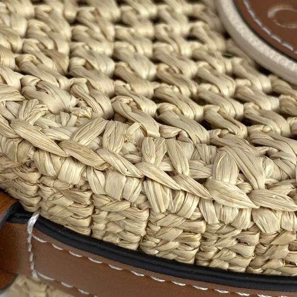 Louis Vuitton Croissant Shoulder Bag Natural Tan - Picture 7 of 16